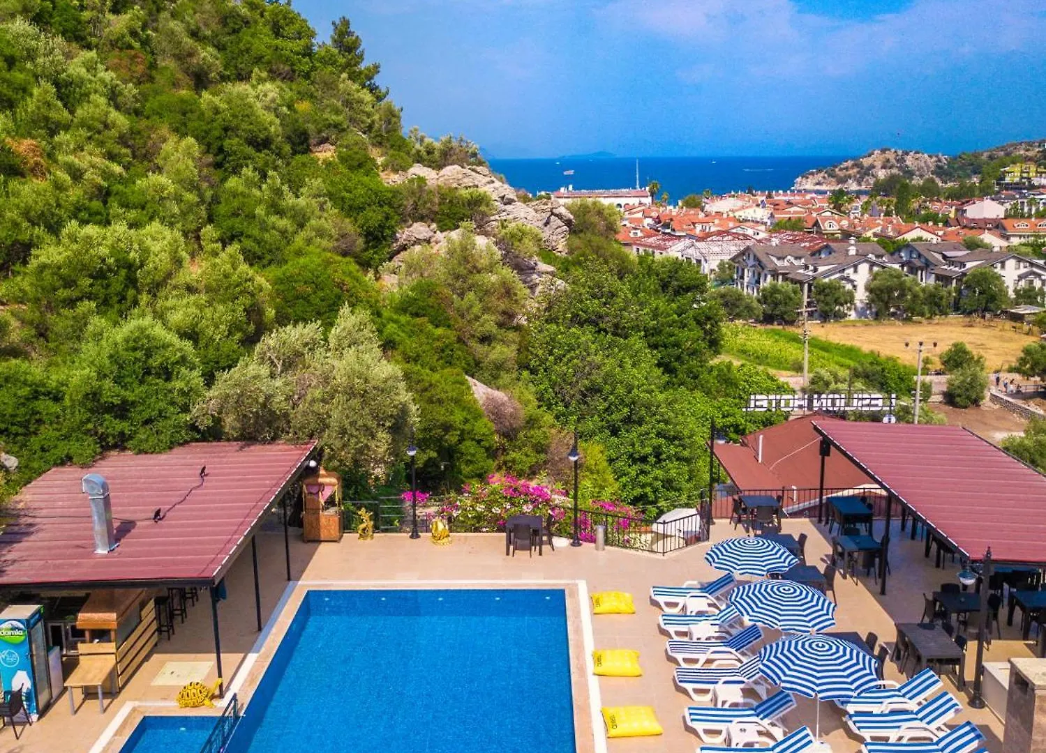 Leslion Hotel Turunc location